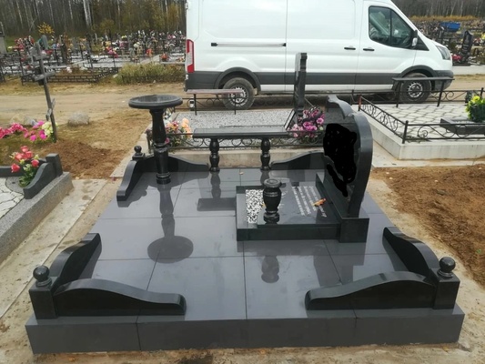 Полный спектр работ по созданию и уходу за памятниками от фирмы "ТАУРА".