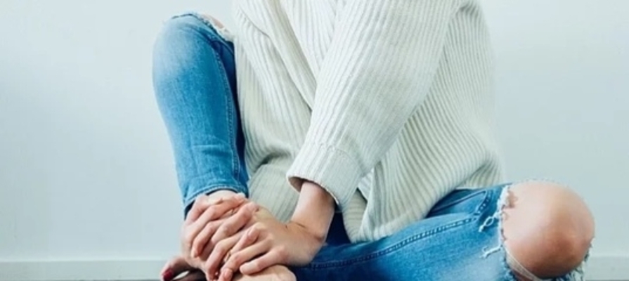 Что делать, если болит и отек большой палец ноги?